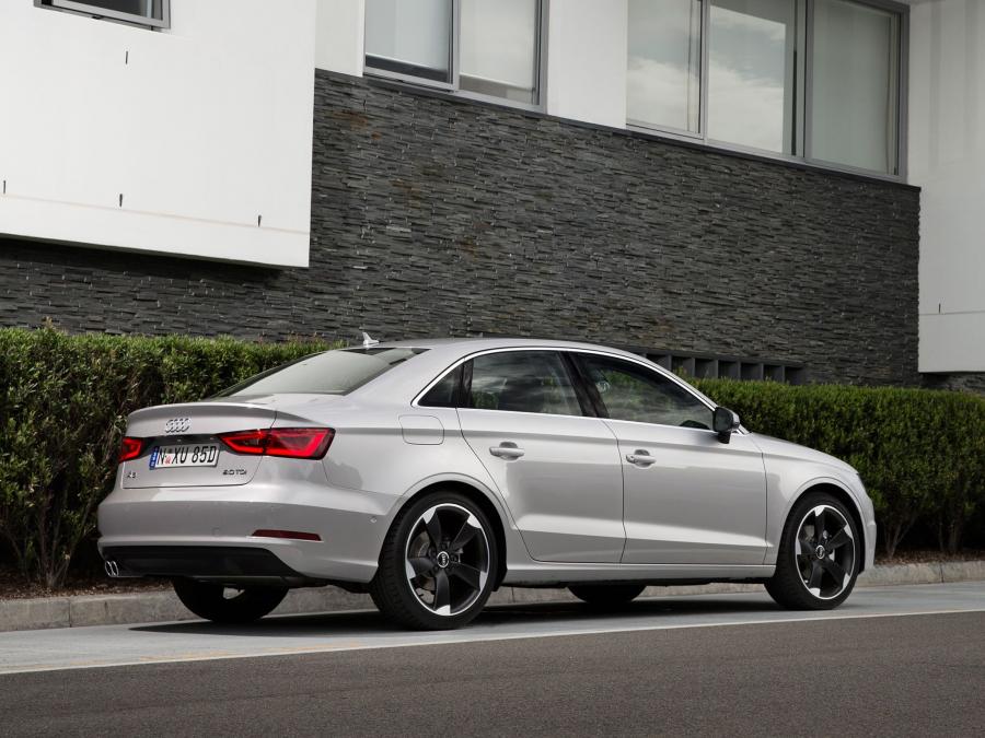  Audi A3 Sedan 2.0 TDI (8V) 2013 года  (AU) (фото 8 из 18)